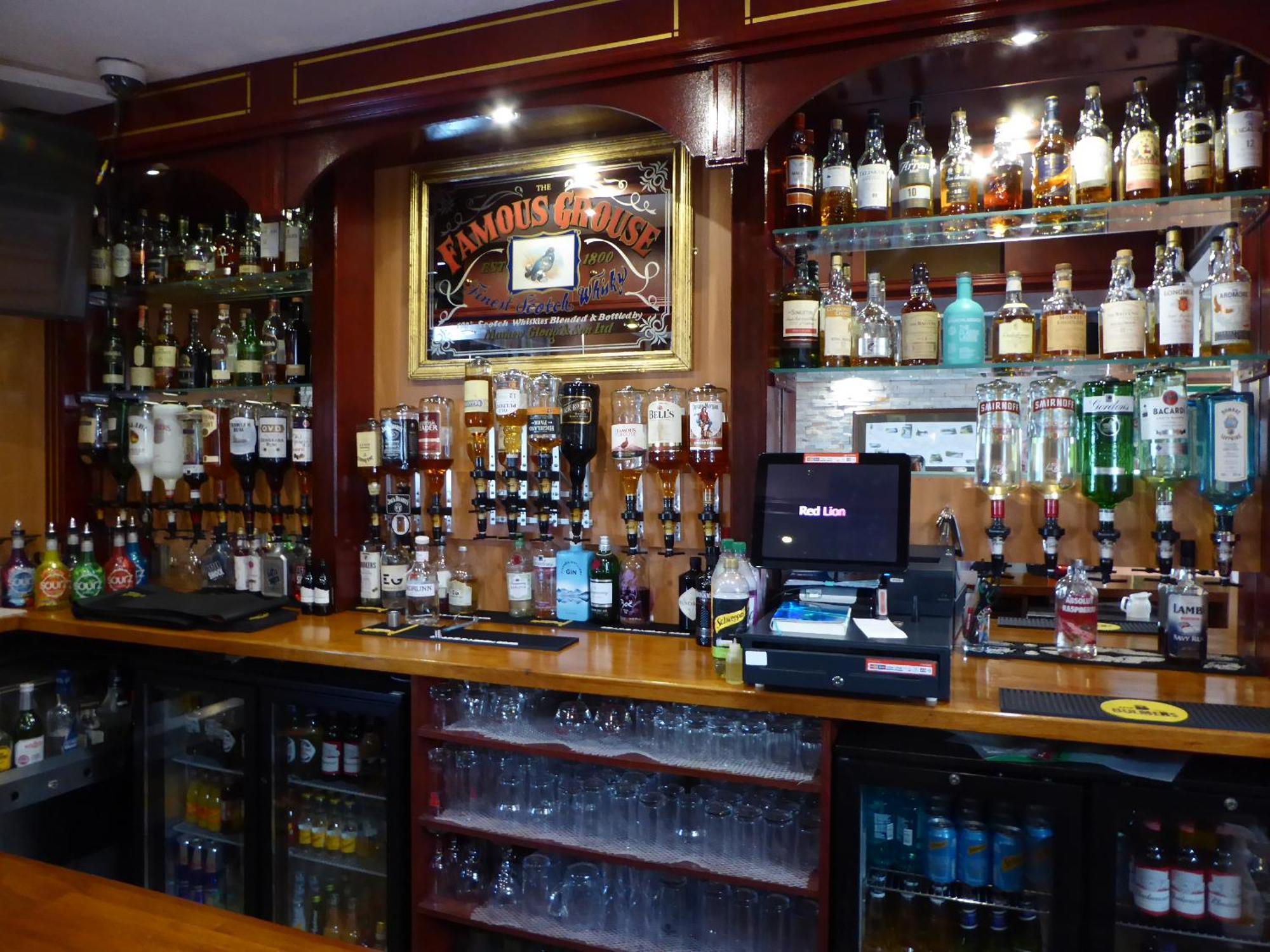 The Red Lion Tavern Fochabers Bagian luar foto